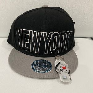New York Snap Back & NY Keychain